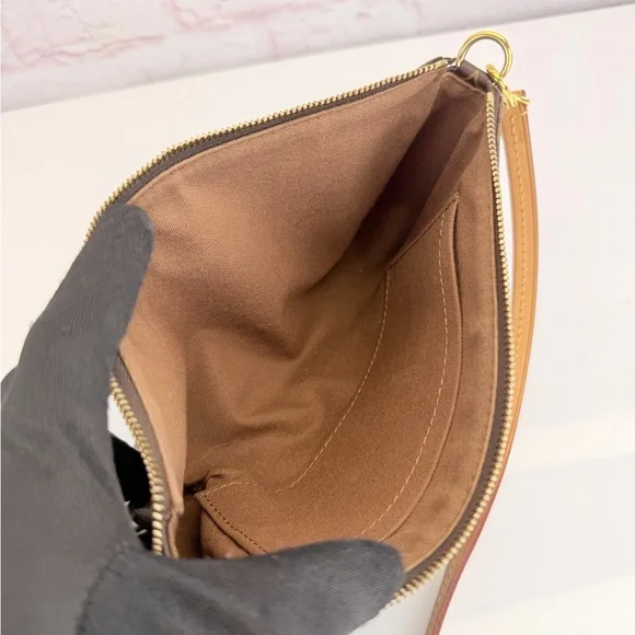 Louis Vuitton Brown Monogram Pochette Accessories Clutch Bag - Picture 12 of 16